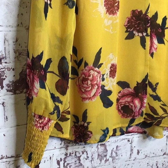 Ophelia Rose Floral Mustard Woman's Size Xtra Large Top - Picture 8 of 8